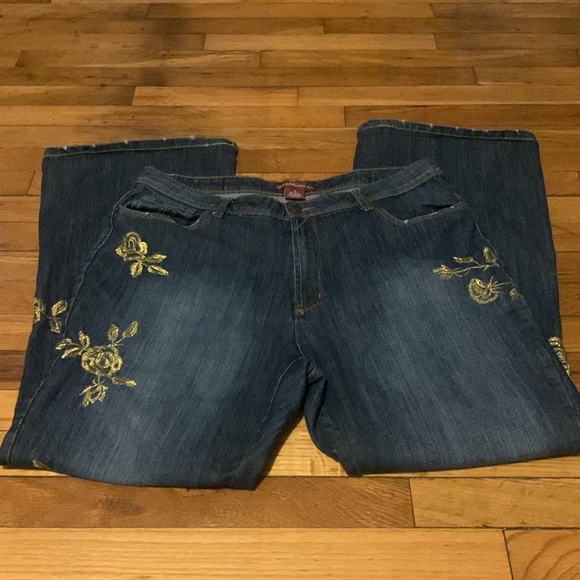 Neeso premium jeans with gold rose design - Picture 10 of 16